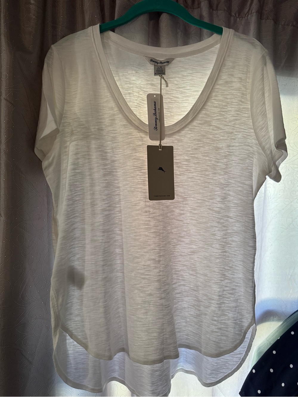 Tommy Bahama White Scoop Neck Short Sleeve Tee